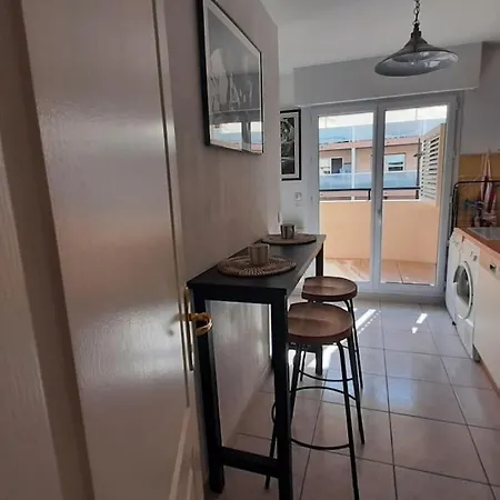 Grand T2 Lumineux, 2 Balcons, Coeur De Ville, A 100m Plage, Parking Daire Sainte-Maxime