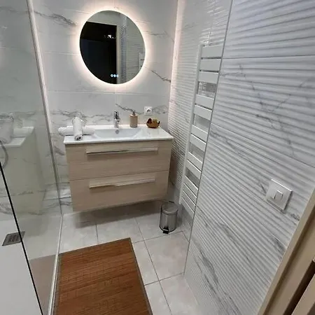 Nouveau Coeur De Ville, 100 M De La Plage, Spacieux Apartment *