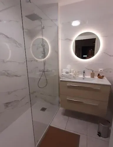 Nouveau Coeur De Ville, 100 M De La Plage, Spacieux *